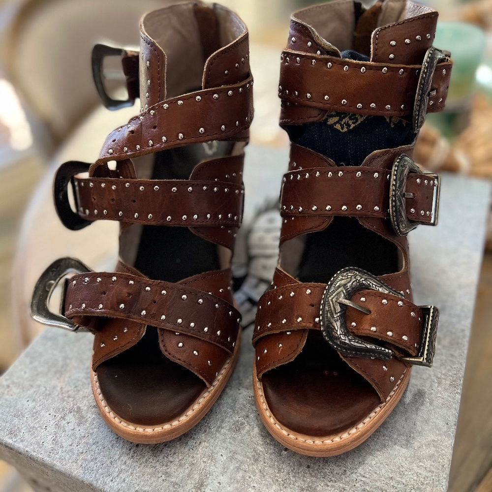 Freebird Leather Open Toe shoe